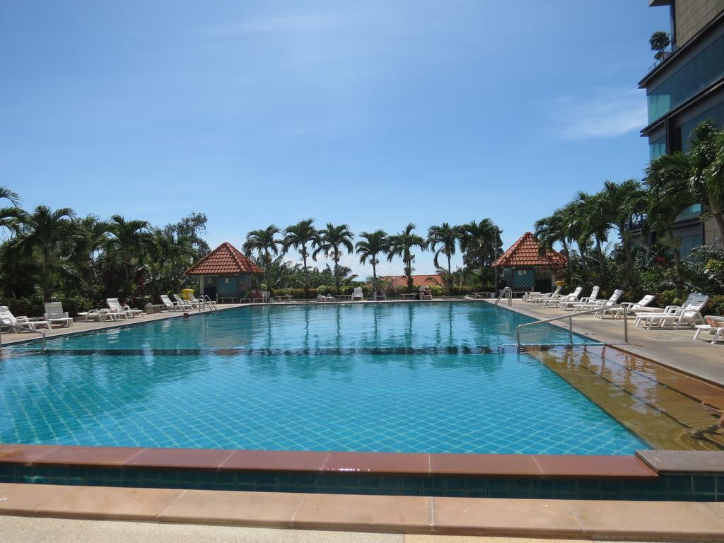 View Talay 6 Suite Apartments Pattaya Eksteriør billede