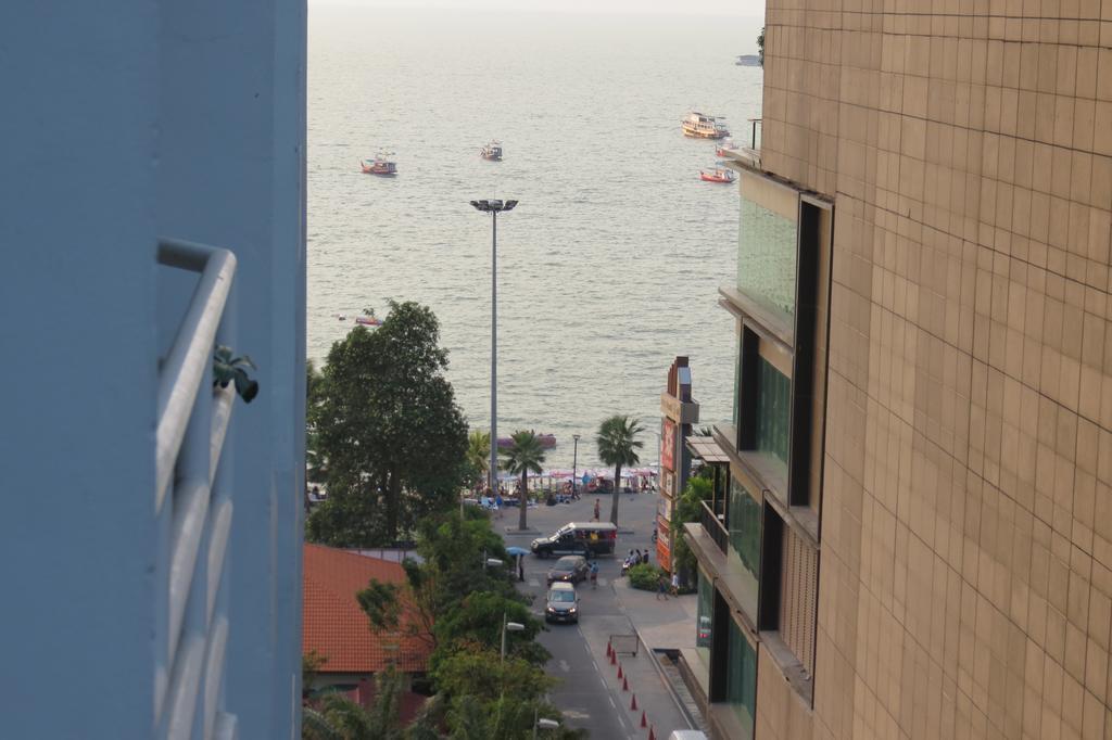 View Talay 6 Suite Apartments Pattaya Værelse billede