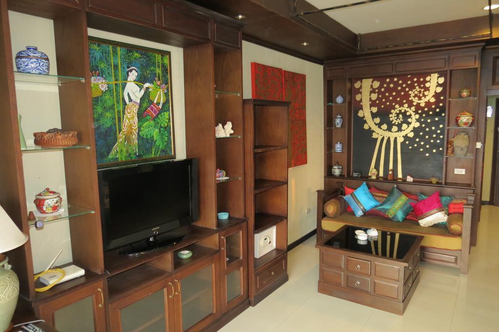 View Talay 6 Suite Apartments Pattaya Eksteriør billede