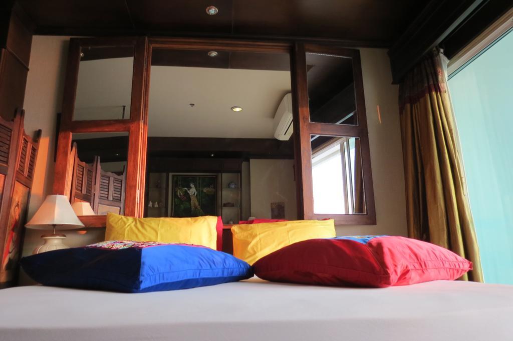 View Talay 6 Suite Apartments Pattaya Eksteriør billede