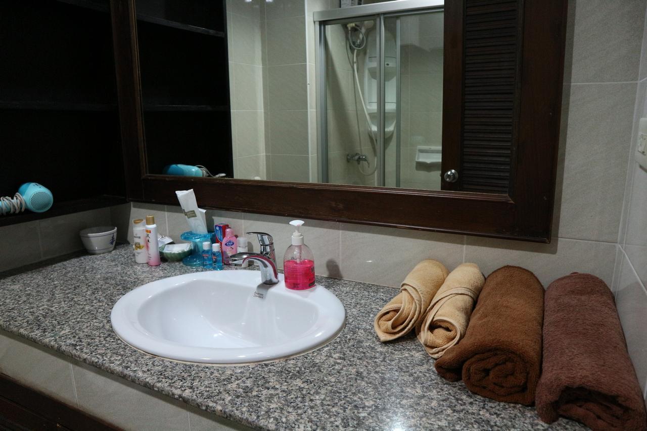 View Talay 6 Suite Apartments Pattaya Eksteriør billede