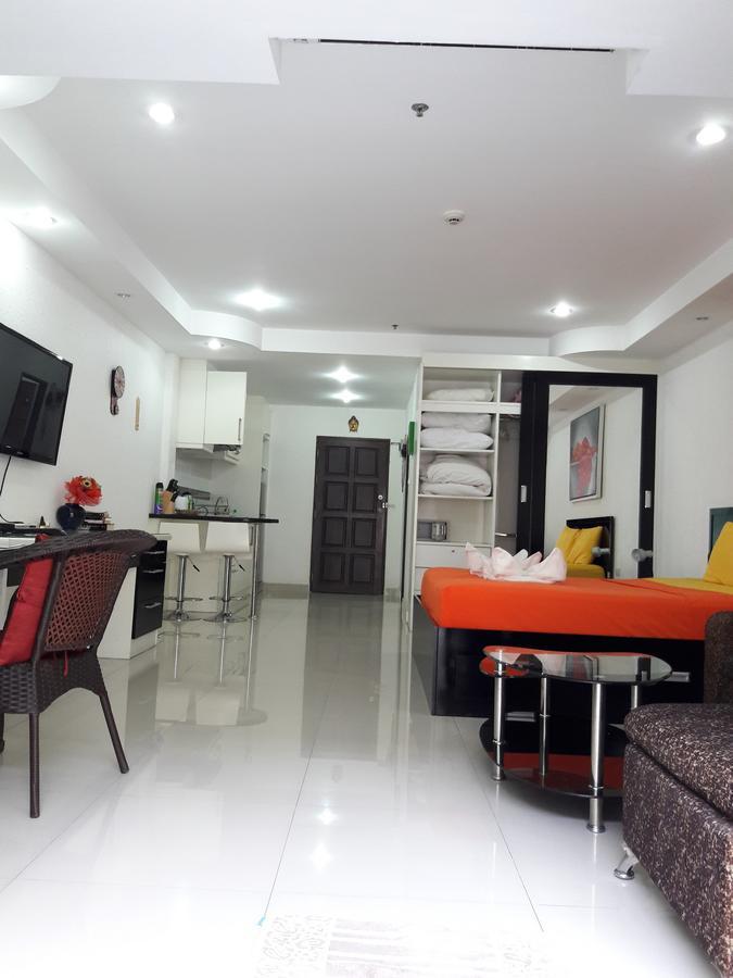 View Talay 6 Suite Apartments Pattaya Eksteriør billede